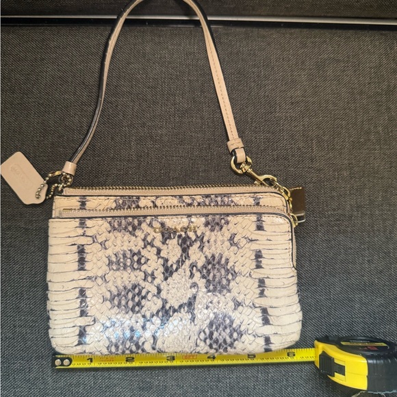 Coach Cream and Black Snake Print Wristlet - Picture 9 of 10